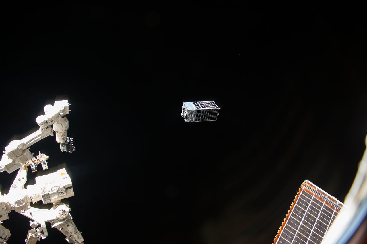 iss053e130305 (Oct. 24, 2017) --- The Kestrel Eye IIM (KE2M) CubeSat is deployed from the tip of the Dextre attached to the Mobile Servicing System. The KE2M is carrying an optical imaging system payload that is being used to validate the concept of using microsatellites in low-Earth orbit to support critical operations.