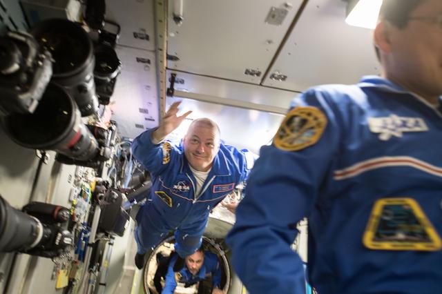 NASA image: Flight Engineers Scott Tingle and Anton Shkaplerov