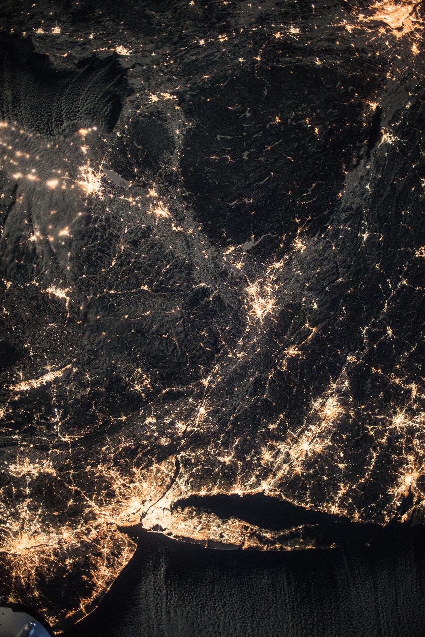 iss054e009777 (Jan. 1, 2018) --- The northeastern United States and the well-lit coasts of New Jersey, New York and Connecticut as photographed by Expedition 54 crew members aboard the International Space Station in the wee hours of New Year’s Day.