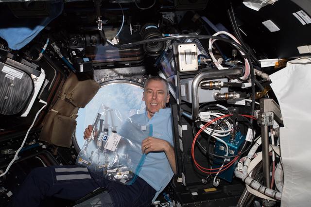 NASA image: PCG-9 sample inspection
