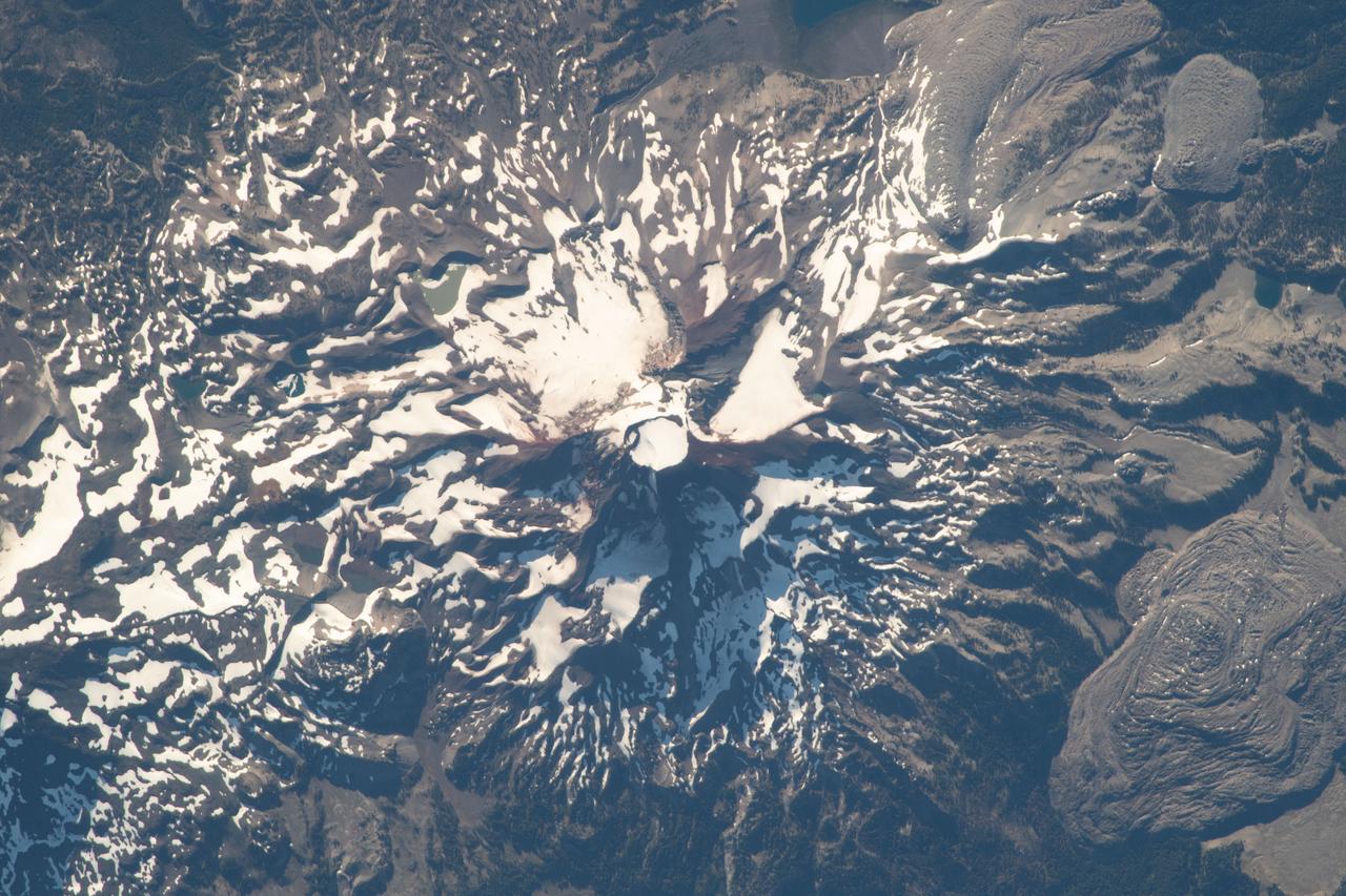 iss056e094579 (July 10, 2018) --- South Sister is the tallest of three volcanic peaks known as the Three Sisters in the northwest American state of Oregon. The International Space Station was orbiting nearly 256 miles above the United States when this photograph was taken by an Expedition 56 crewmember.
