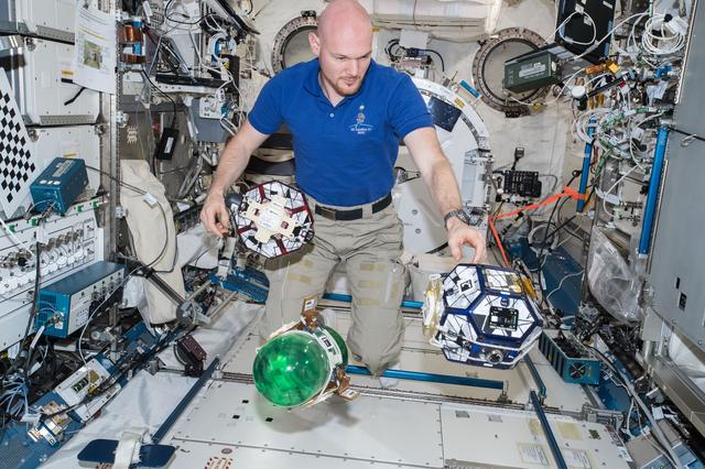 NASA image: SPHERES Tether Slosh Experiment