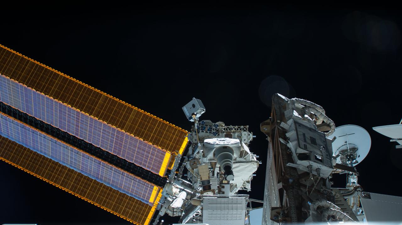 iss057e055440 (10/22/2018) --- View of the Neutron Star Interior Composition ExploreR (NICER) payload, attached to ExPRESS (Expedite the Processing of Experiments to Space Station) Logistics Carrier-2 (ELC-2) on the S3 Truss. Photo was taken by the ground-controlled External High Definition Camera 1 (EHDC1). NICER's primary mission to perform an in-depth study of neutron stars offers unrivaled astrophysics knowledge and can revolutionize the understanding of ultra-dense matter.