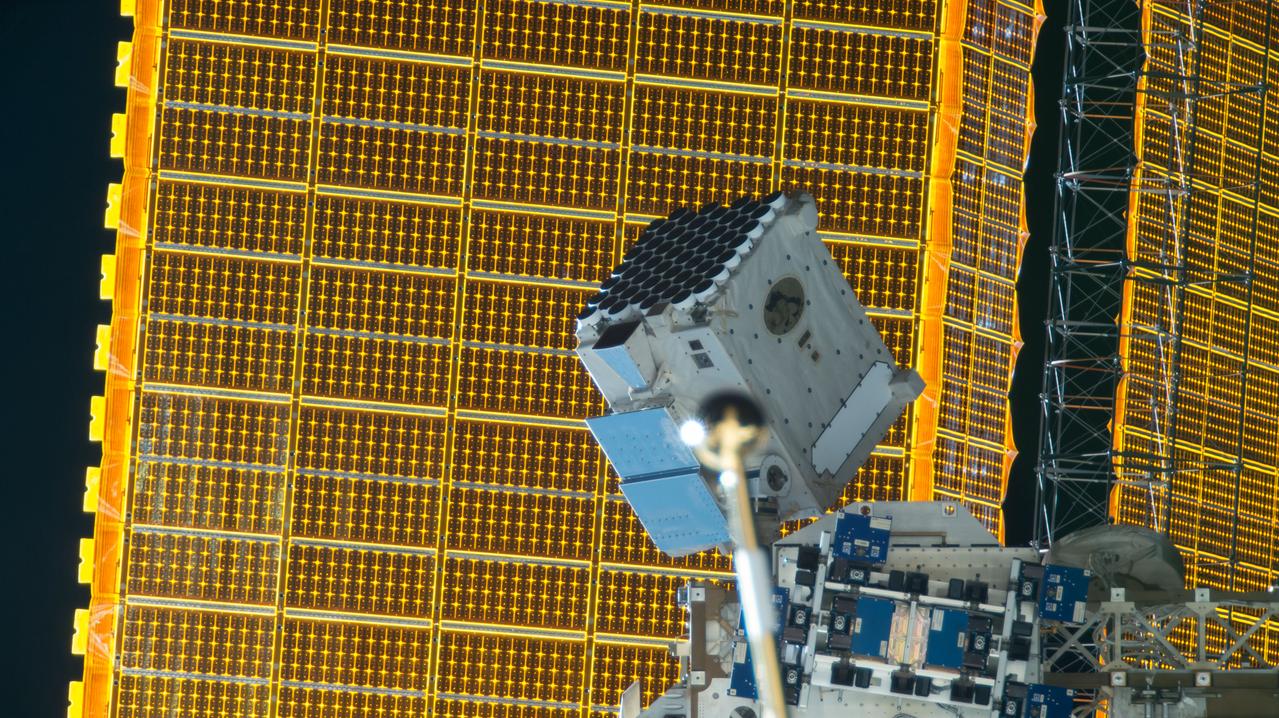 iss057e055490 (10/22/2018) --- View of the Neutron Star Interior Composition ExploreR (NICER) payload, attached to ExPRESS (Expedite the Processing of Experiments to Space Station) Logistics Carrier-2 (ELC-2) on the S3 Truss. Photo was taken by the ground-controlled External High Definition Camera 1 (EHDC1). NICER's primary mission to perform an in-depth study of neutron stars offers unrivaled astrophysics knowledge and can revolutionize the understanding of ultra-dense matter.