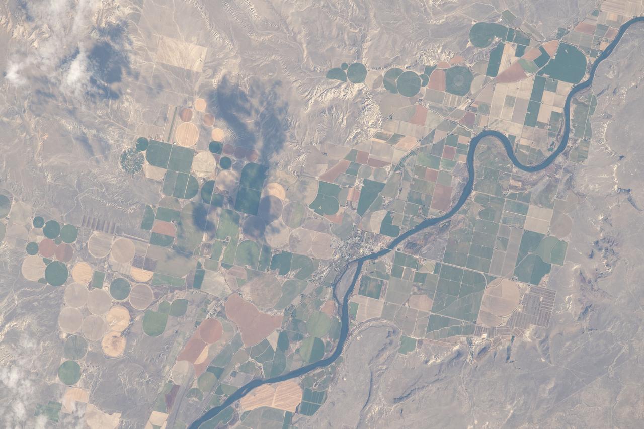 iss057e055559 (Oct. 22, 2018) --- The rural community of Grand View, Idaho is just south of the Ted Trueblood Wildlife Area which can host a variety of thousands of birds during migration periods. Snake River flows through the area and also forms portions of the Idaho, Oregon and Washington borders. The International Space Station was orbiting 256 miles above North America when this photograph was taken.