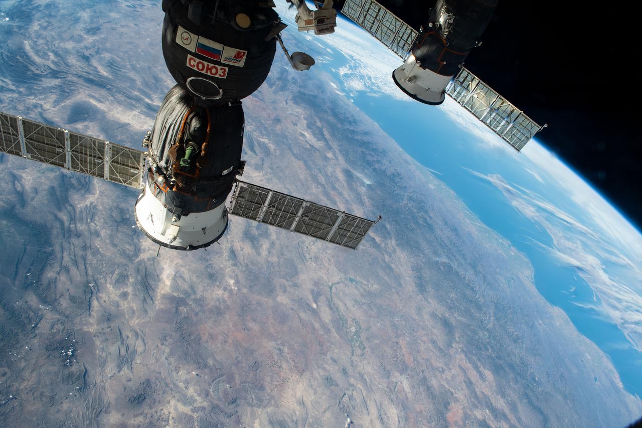 iss059e027451 (April 18, 2019) --- The Gulf of California and the southern tip of Baja California (far right) are pictured as the International Space Station orbited 256 miles above northern Mexico. From front to back, Russia's Soyuz MS-12 crew ship and Progress 72 resupply ship are seen docked to the orbital complex.