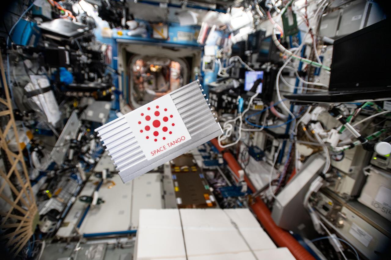 iss059e063757 (5/17/2019) --- Photo documentation of the Cell Culture Module Fluid Behavior investigation in the Destiny module onboard the International Space Station (ISS). The Cell Culture Module Fluid Behavior Demonstration investigation verifies the functionality of a common 96-well plate. A series of fluid experiments assesses how the capillary action of the plate performs in a microgravity environment in comparison to ground-based control.