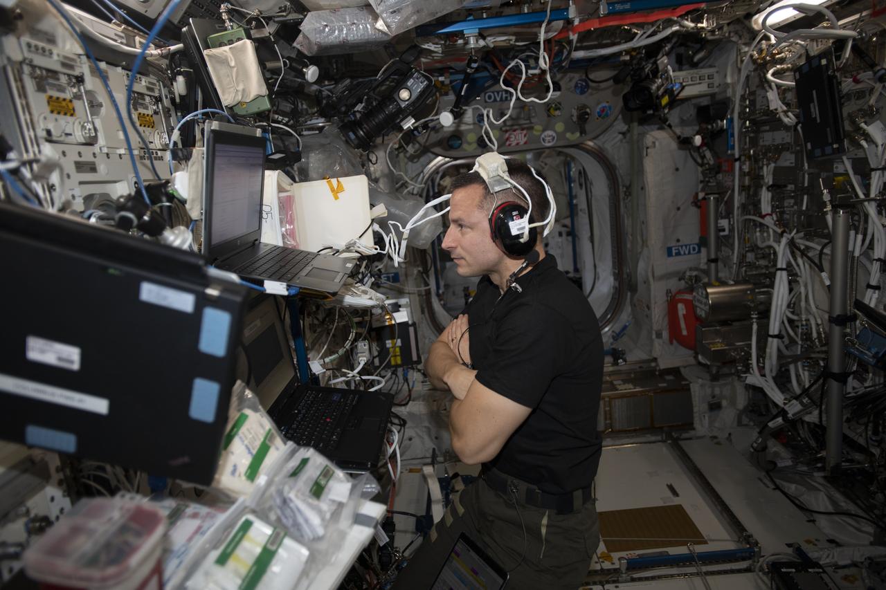 iss060e033664 (Aug. 12, 2019) --- Expedition 60 Flight Engineer Andrew Morgan participates in a hearing test to help doctors understand how the microgravity environment and the acoustic levels of the station affect a crewmember’s hearing before, during and after a mission.