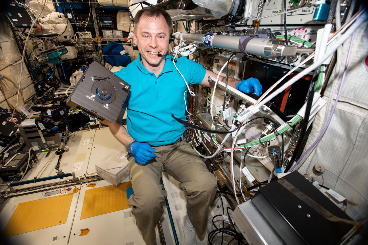iss060e035050 (Aug. 12, 2019) --- Expedition 60 Flight Engineer Nick Hague of NASA conducts science operations inside Europe's Columbus Laboratory module for the BioFabrication Facility experiment. The study is investigating the effectiveness of using 3D biological printers to produce usable human organs in microgravity.