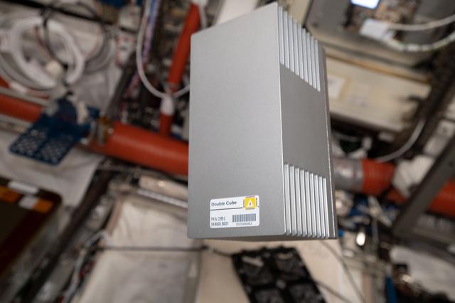 NASA image: TangoLab-2 Card/Cube Locker Removal