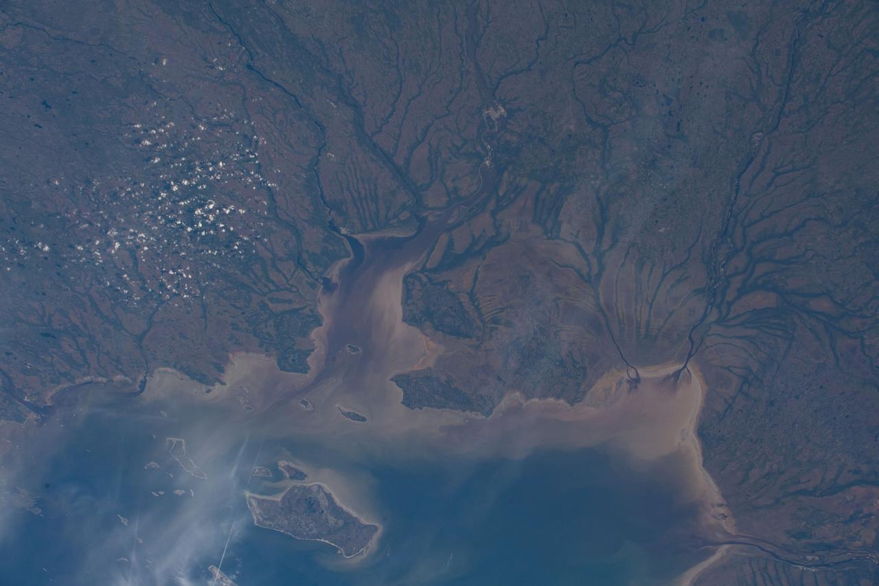 iss061e004579 (Oct. 18, 2019) --- The Nottaway River empties into the southern tip of James Bay in the Canadian province of Quebec. The International Space Station was orbiting 252 miles above North America and 189 miles south of James Bay at the time this photograph was taken.