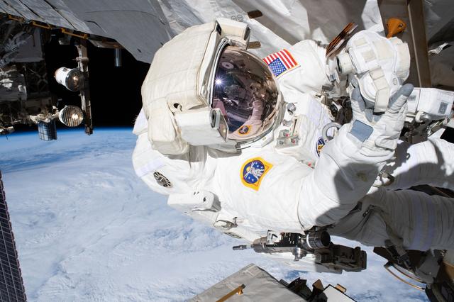 NASA image: iss061e058273