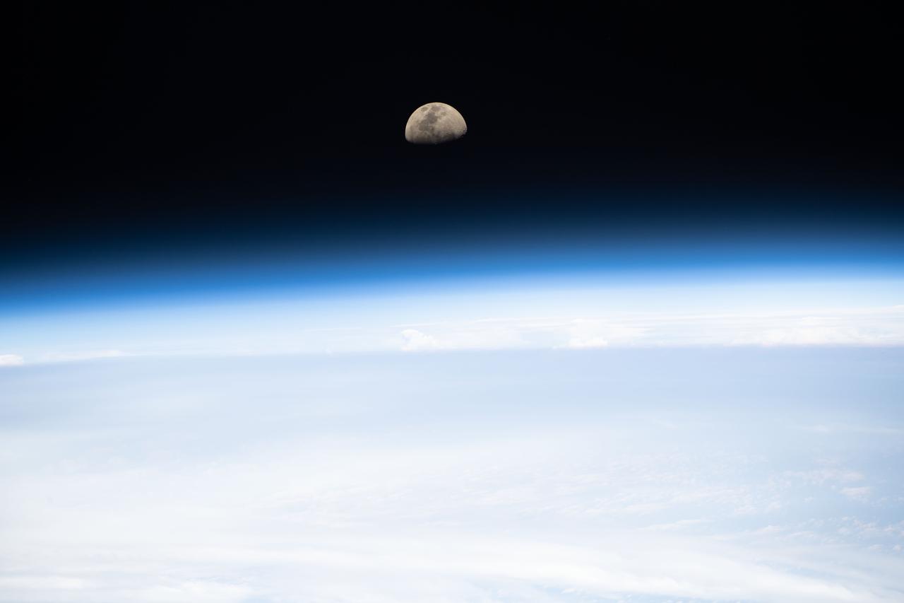 iss061e118331 (Jan. 4, 2020) --- A first quarter Moon is pictured as the International Space Station orbited 265 miles above the South Pacific.