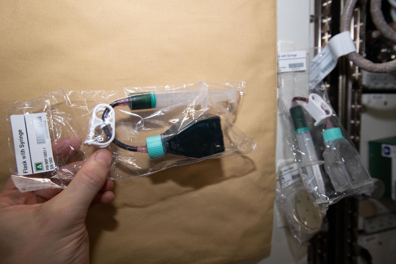 iss062e087547 (3/11/2020) --- A View of the ISSET-Nanoracks-Mission Discovery 4 investigation aboard the International Space Station (ISS). The Degradation of vitamin C in microgravity sub-investigation studies the effects of microgravity on the breakdown of Vitamin C.