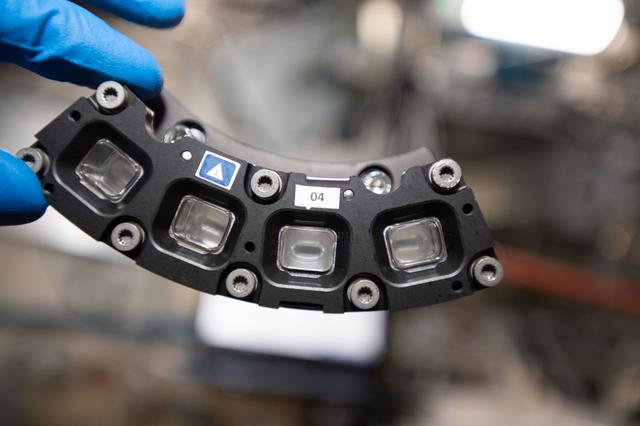 NASA image: FSL SOFT MATTER DYNAMICS Experiment Container