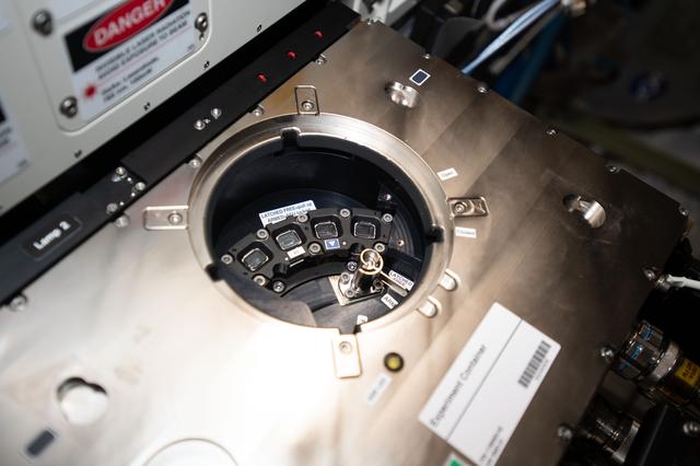 NASA image: FSL SOFT MATTER DYNAMICS Experiment Container