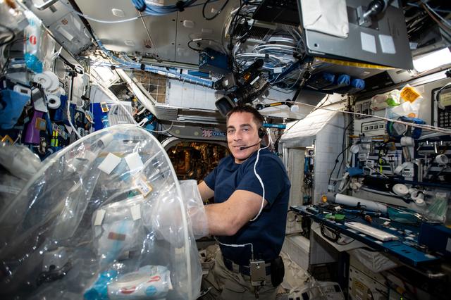 NASA image: Food Physiology Fecal Portable Glovebag Hardware Replenish
