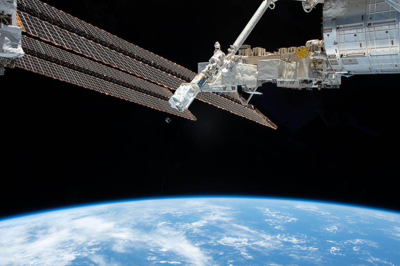 iss063e003633 (4/28/2020) --- The Quetzal-1 CubeSat is seen as it deploys from the JEM Small Satellite Orbital Deployer aboard the International Space Station. Quetzal-1 is Guatemala’s first satellite. It was developed in-house at Universidad del Valle de Guatemala (UVG) and tests a multispectral remote sensor prototype composed of a camera, a piezoelectric motor, and a filter carousel designed to acquire images at different wavelengths.