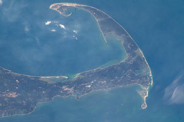 NASA image: iss063e068077
