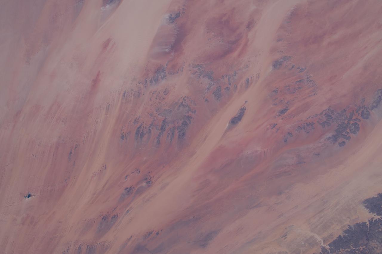 iss064e000451 (Oct. 25, 2020) --- A portion of the Sahara Desert is pictured in Chad as the International Space Station orbited above the sparsely-populated African nation.