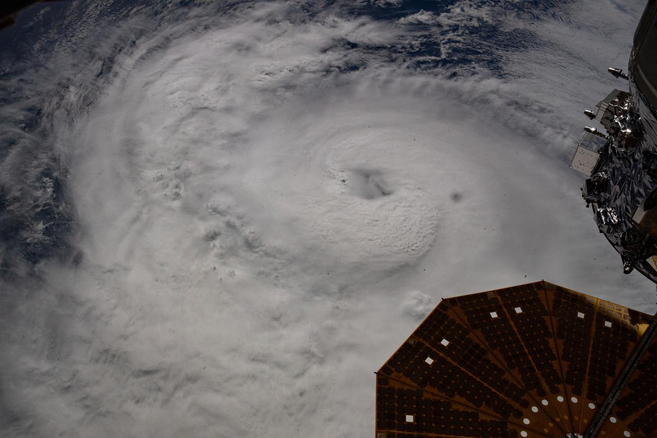 iss064e002177 (Oct. 28, 2020) --- Hurricane Zeta was pictured from the International Space Station as the category two storm churned in the Gulf of Mexico nearing Louisiana. At lower right, is a portion of one of the Northrop Grumman resupply ship's cymbal-shaped UltraFlex solar arrays.