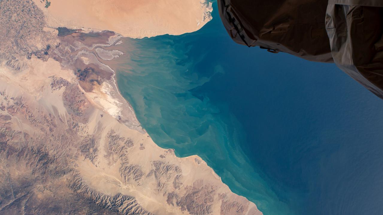 iss064e002258 (Oct. 28, 2020) --- The upper Gulf of California and Colorado River Delta Biosphere Reserve in Mexico is pictured from the International Space Station.