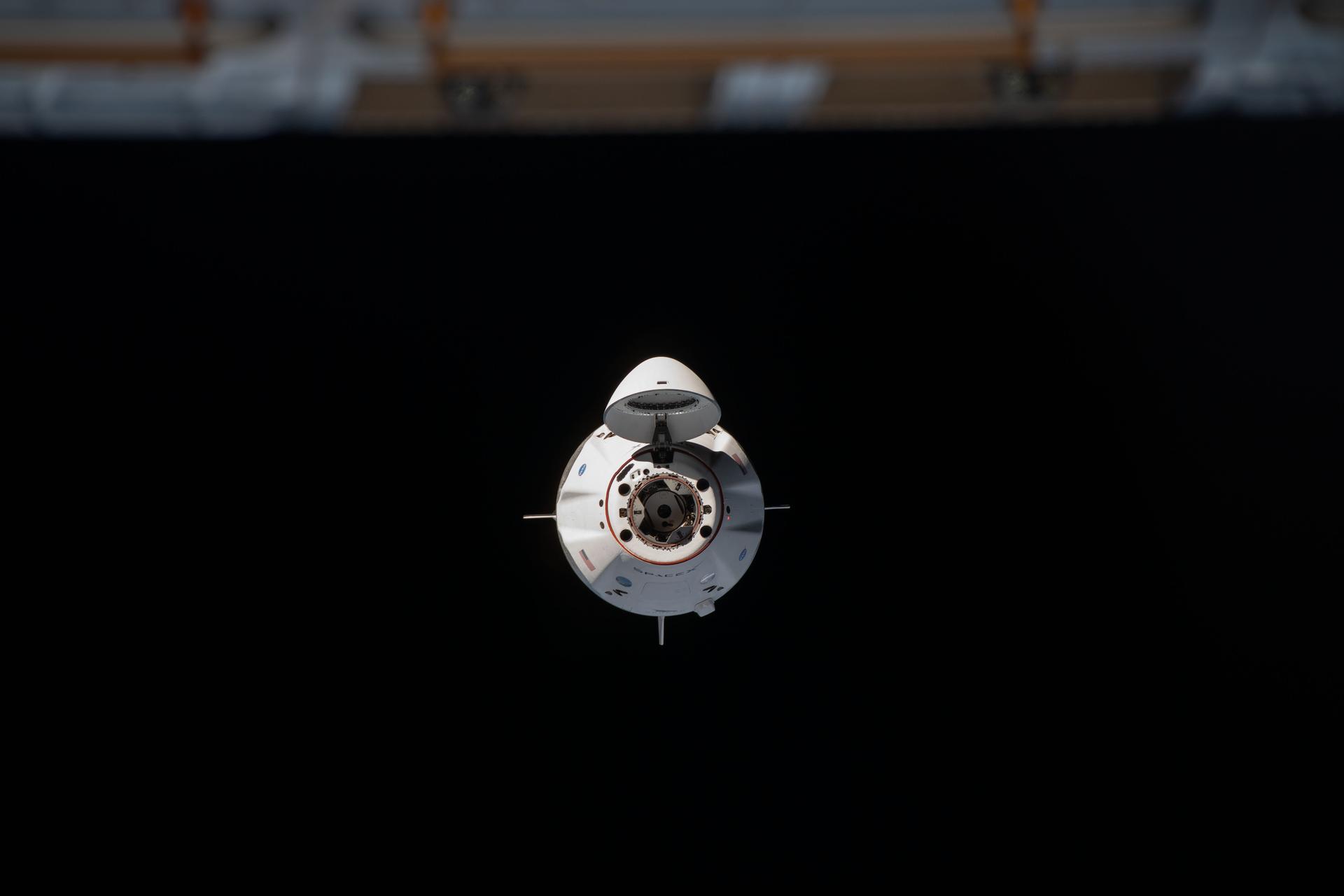 SpaceX Crew Dragon approaching ISS for docking, Nov 17 2020. Credit: NASA