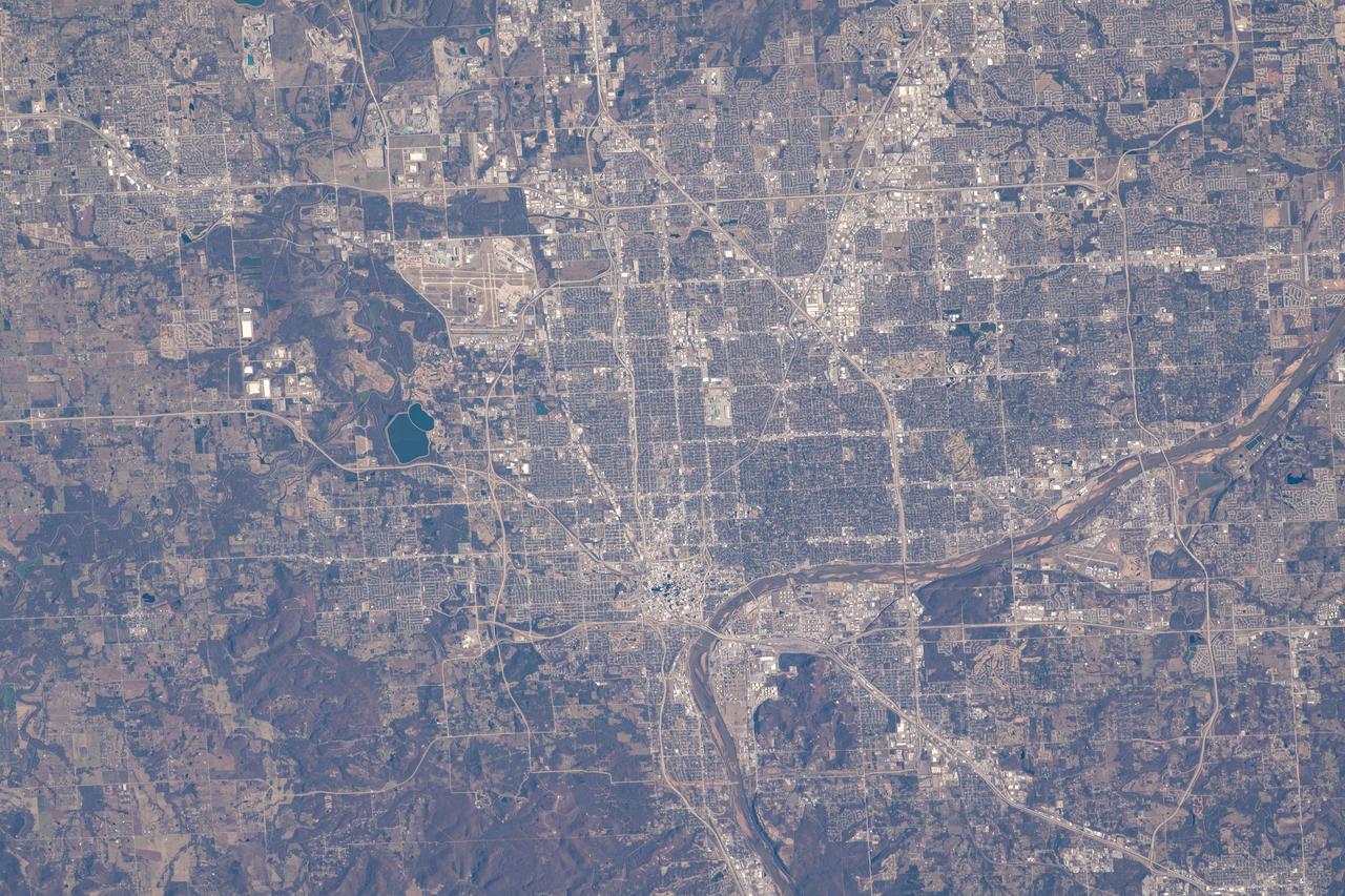 iss064e009722 (Dec. 4, 2020) --- Tulsa, Oklahoma, split by the Arkansas River, was pictured from the International Space Station as it orbited 262 miles above.
