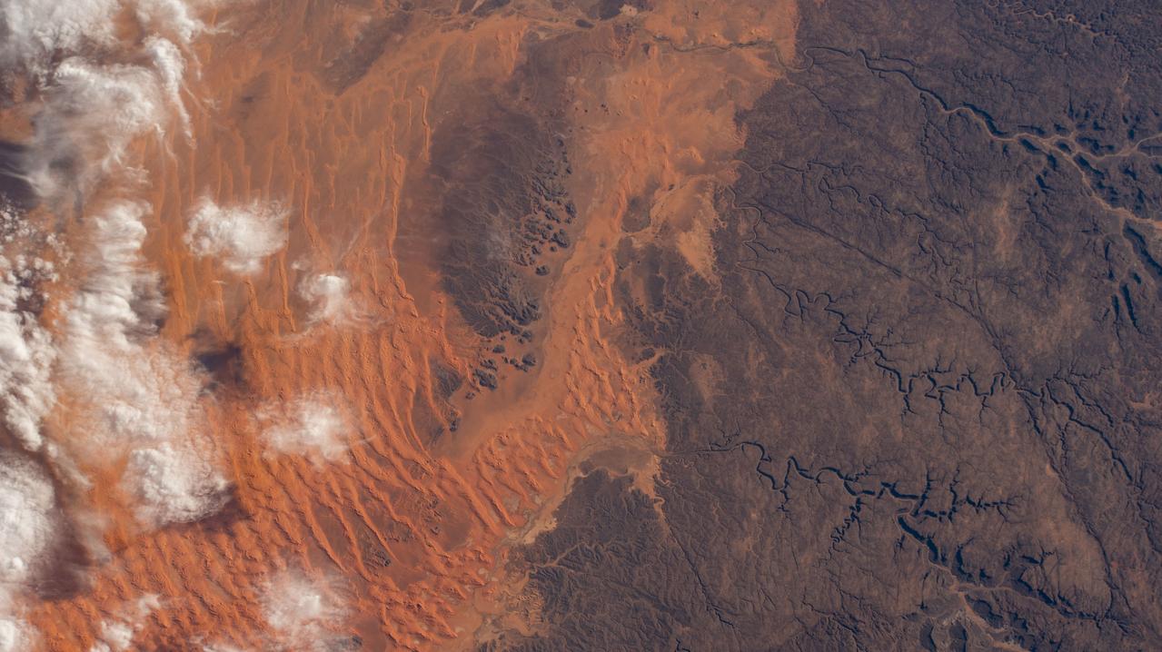 iss064e011821 (Dec. 11, 2020) --- The hot desert climate of Illizi, Algeria, and Tassili N'Ajjer National Park, is apparent in this photograph from the International Space Station as it orbited 261 miles above the African nation.