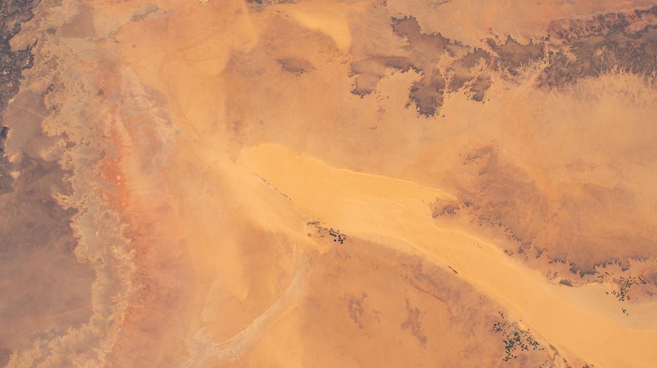 iss064e029454 (Feb. 5, 2021) --- The International Space Station was flying 261 miles above the Sahara Desert when this photograph was taken of the Murzuq District in central Libya.