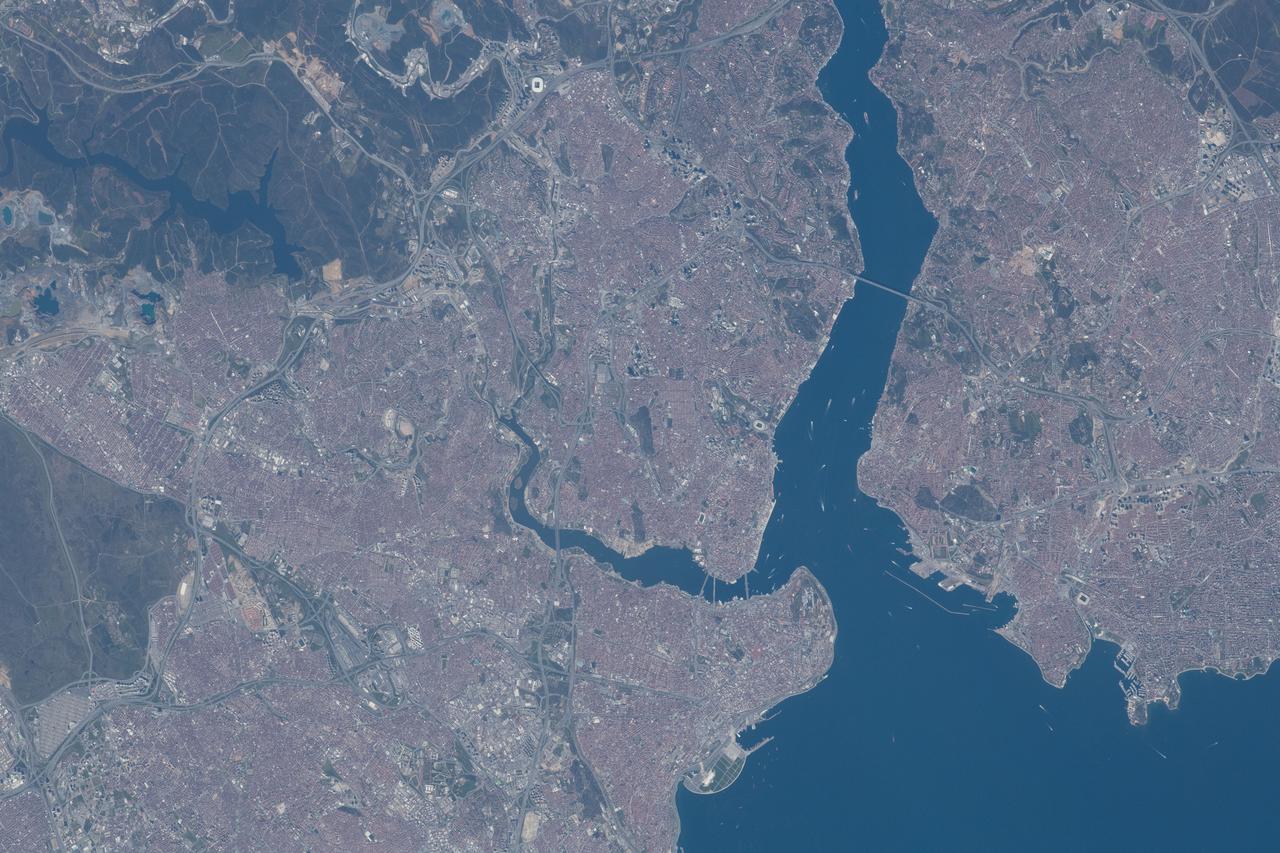 iss065e001923 (April 22, 2021) --- Istanbul, Turkey, connects Europe and Asia and is split by the Golden Horn and the Bosphorus Strait which links the Sea of Marmara to the Black Sea. The International Space Station was orbiting 264 miles above Turkey just southwest of its capital city, Ankara, at the time this photograph was taken.