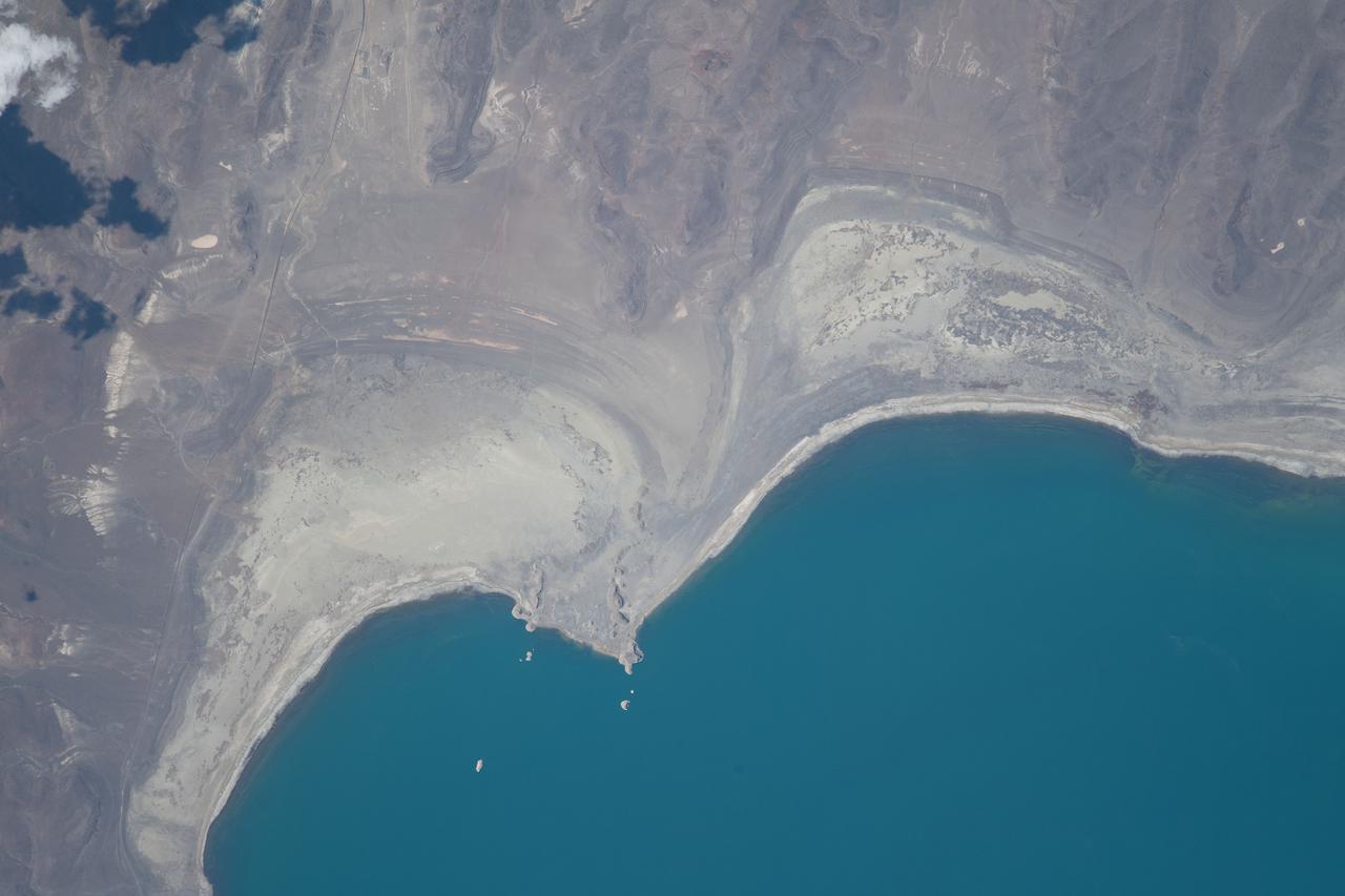 iss065e085942 (June 2, 2021) --- The northern portion of Pyramid Lake in western Nevada is pictured from the International Space Station as it orbited 262 miles above the Western United States.