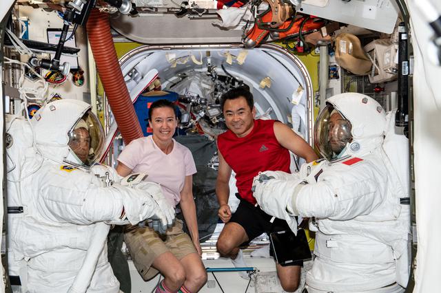 NASA image: iss065e092798