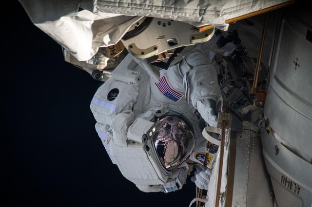 NASA image: iss065e137118