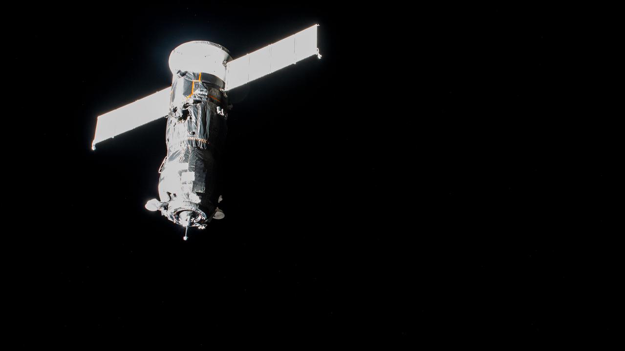 iss065e155190 (July 2, 2021) --- Russia's ISS Progress 78 resupply ship approaches the International Space Station for a docking to the Poisk module two days after lifting off from the Baikonur Cosmodrome in Kazakhstan.