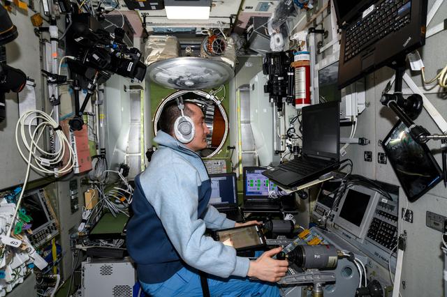 NASA image: Soyuz 748 Relocation OBT