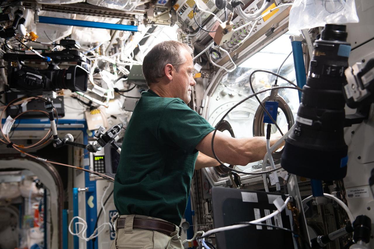 iss066e078282 (November 17, 2021) --- NASA astronaut Tom Marshburn works on the SUBSA-BRAINS space physics experiment, which examines differences in capillary flow, interface reactions, and bubble formation during solidification of brazing alloys in microgravity. Brazing technology bonds similar materials (such as an aluminum alloy to aluminum) or dissimilar ones (such as aluminum alloy to ceramics) at temperatures above 450°C. It is a potential tool for construction of human space habitats and manufactured systems as well as to repair damage from micrometeoroids or space debris.