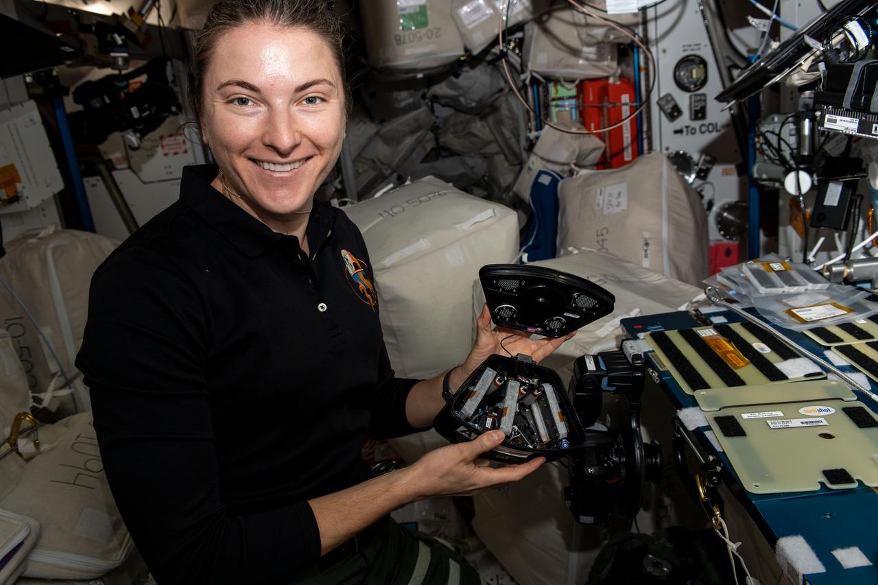 iss066e110795 (Jan. 11, 2022) --- NASA astronaut and Expedition 66 Flight Engineer Kayla Barron performs research operations for the MVP-Plant-01 (Multi-use Variable-gravity Platform) space botany study that monitors shoot and root development in Arabidopsis plants in microgravity.