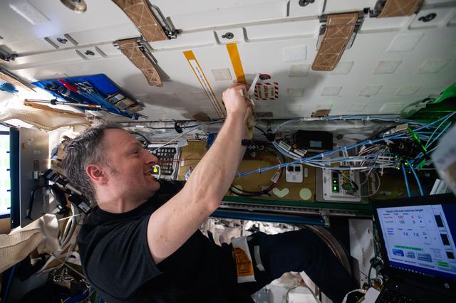 NASA image: iss066e155805