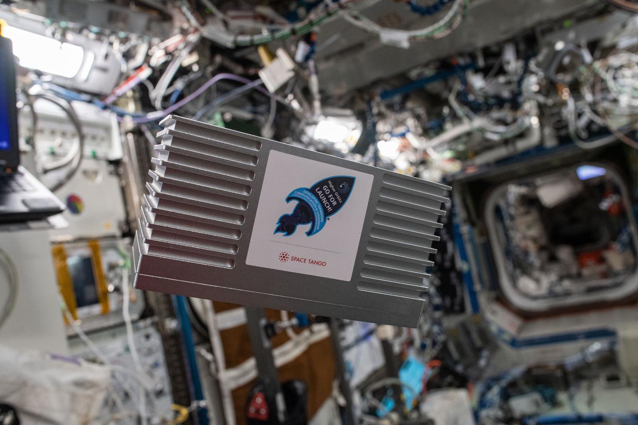 iss067e000376 (3/31/2022) --- A Higher Orbits Double Cube aboard the International Space Station (ISS). The Effects of Microgravity on Oxygen Output Regarding Chlorella vulgaris (Oxygen Production in Algae) investigates how microgravity affects the oxygen output of an algal species. Results could improve understanding of microgravity’s effects on the process of photosynthesis and development of photosynthetic organisms, which could contribute to design of oxygen production systems for future space travel.