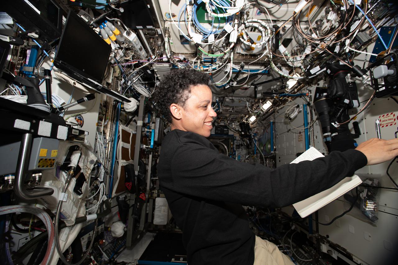 iss067e033341 (May 1, 2022) --- NASA astronaut and Expedition 67 Flight Engineer Jessica Watkins familiarizes herself with systems and procedures aboard the International Space Station having been aboard the orbiting lab for just a few days.