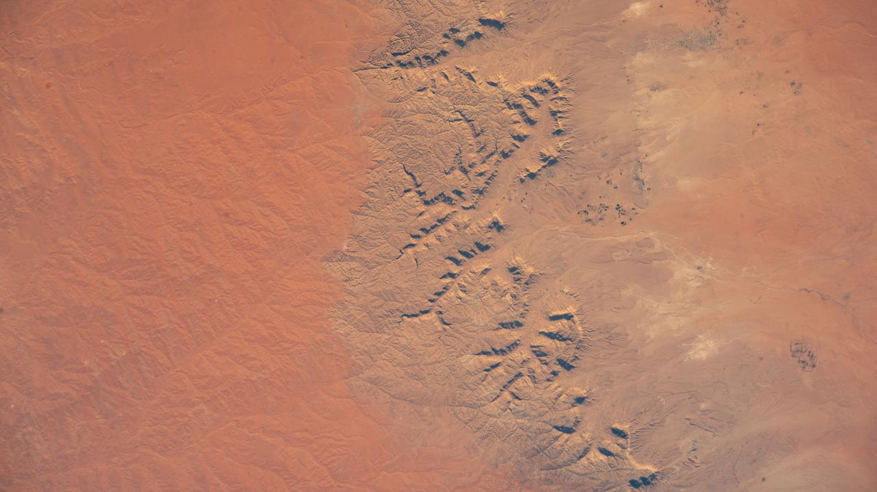 iss067e123244 (June 10, 2022) --- A portion of the Sahara in Libya's northwestern district of Nalut is pictured from the International Space Station as it orbited 260 miles above the north African nation.