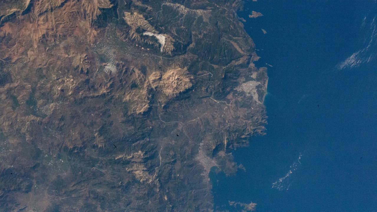 iss067e135192 (June 16, 2022) --- The southwestern coast of Turkey on the Mediterranean Sea is pictured from the International Space Station as it orbited 262 miles above.