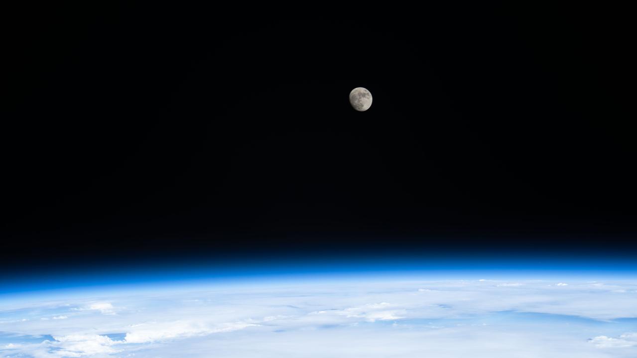 iss067e249811 (Aug. 10, 2022) --- The waxing gibbous Moon is pictured from the International Space Station as it orbited 259 miles above the Pacific Ocean off the coast of north California.