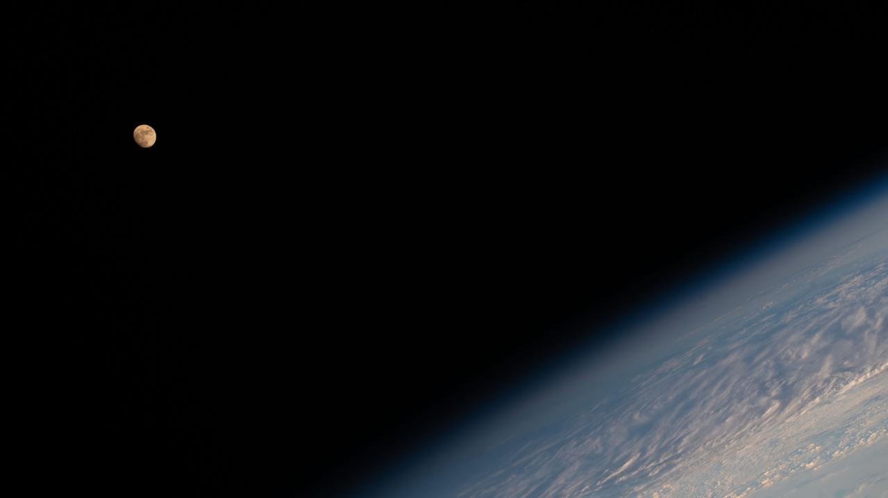 iss068e014814 (Oct. 7, 2022) --- The waxing gibbous Moon is pictured from the International Space Station as it orbited 264 miles above eastern Canada.