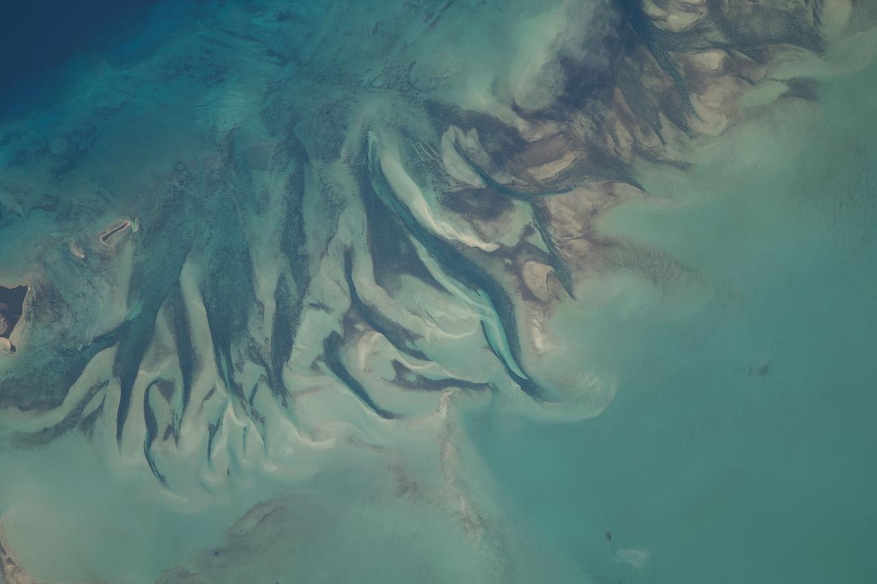 iss069e060925 (Aug. 15, 2023) --- A portion of The Bahamas off the Atlantic coast of Florida is pictured from the International Space Station as it orbited 262 miles above.