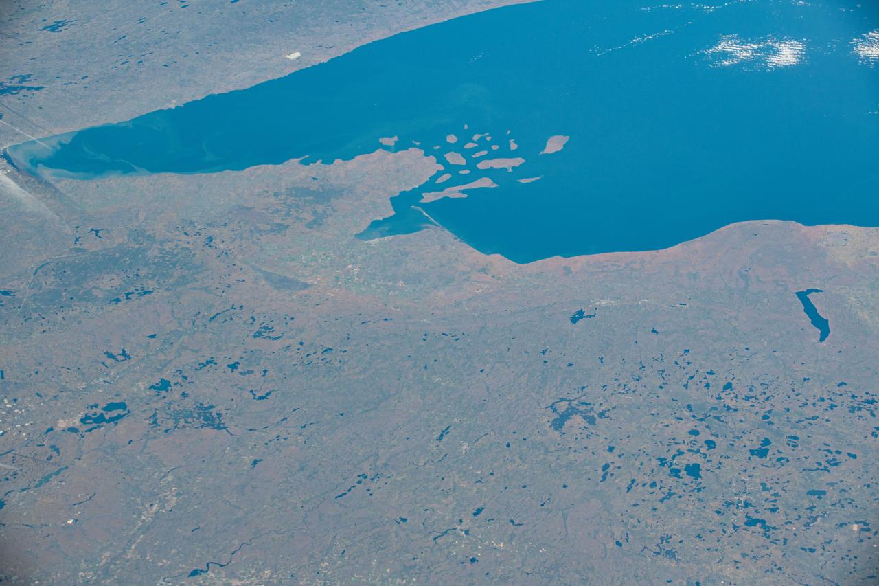 iss070e005398 (Oct. 17, 2023) --- The western tip of Lake Superior is pictured from the International Space Station as it orbited 258 miles above the state of Iowa.