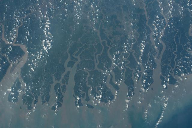 NASA image: iss070e005997
