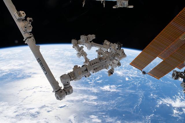 NASA image: iss070e014652