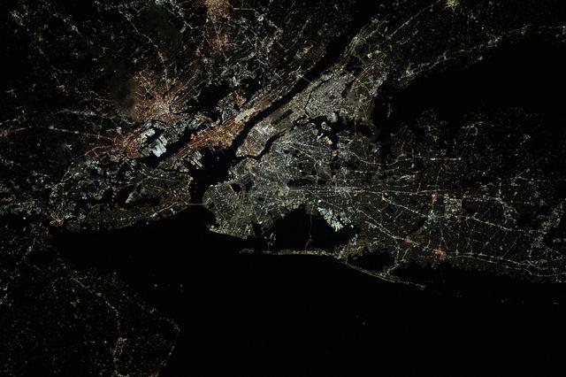 NASA image: iss070e103432